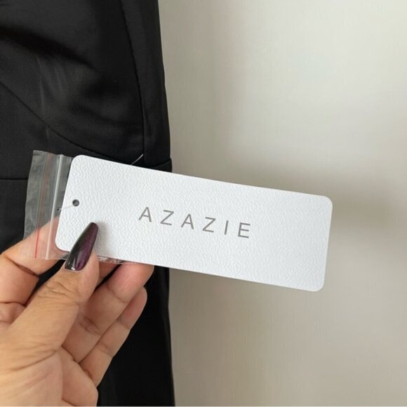 Azazie - Mero Black Sheath Pleated Metallic Satin Dress -Black. Size:A10. (1613) - Picture 5 of 16